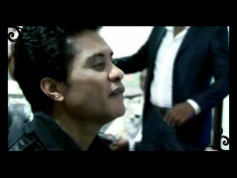 Njakatiana's english medley