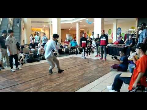 Floor Obsessions vs The Mighty Geese vs Ghost Gang