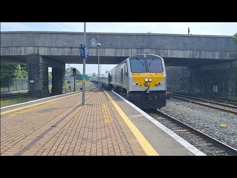 IE 201 Class Loco NO. 227 and Enterprise set 9002 Service 14:00 to Belfast at Dundalk 12/5/24