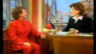 HELEN REDDY - INTERVIEW AND DUET WITH ROSIE O'DONNELL - I AM WOMAN