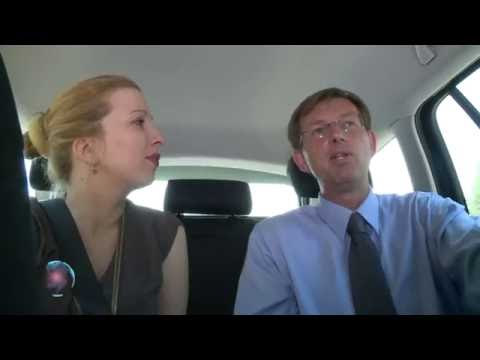 BUČKE E13P03 - JE POLICIST PREVC MALTRETIRAL CERARJA?