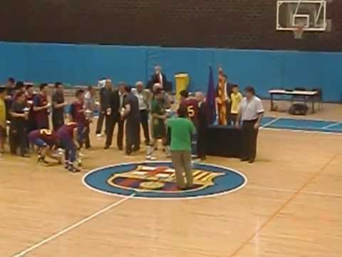 El juvenil del FC Barcelona Alusport celebrant el Campionat d'Espanya