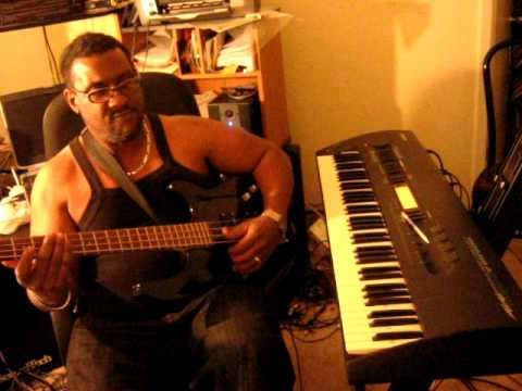 Idea's for Left Handed Bass Player with right hand Bass(Free Styling)