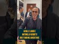 Qui si fa la storia. Achille Lauro e Antonello Venditti che cantano insieme a cappello nel backstage