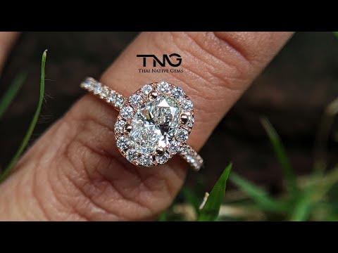 GIA Certified 0.70 carats (1.09 ctw) G-color IF-clarity Oval Halo Pavé Rose Gold 18K Engagement Ring