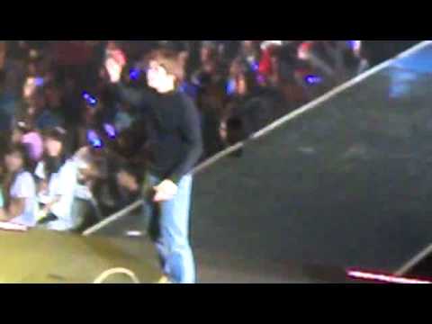 120427 [SS4INA DAY 1] Kyuhyun - Steve "Kyu" Jobs threw apples ^^