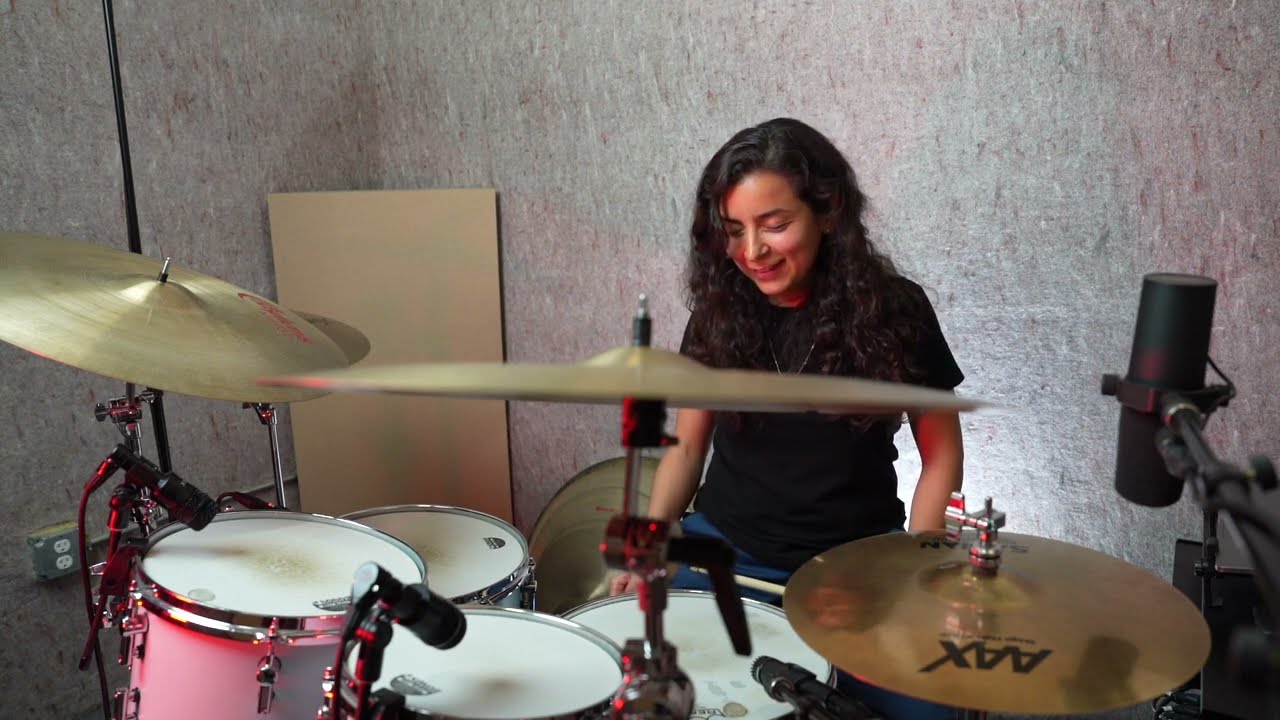 Promotional video thumbnail 1 for Karen Moreno
