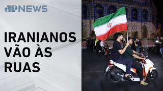 Centenas de pessoas comemoram ataque do Irã contra Israel