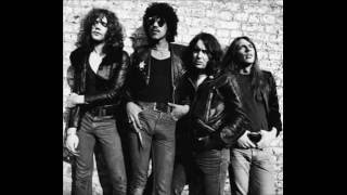 Fightin&#39; My Way Back/Thin Lizzy