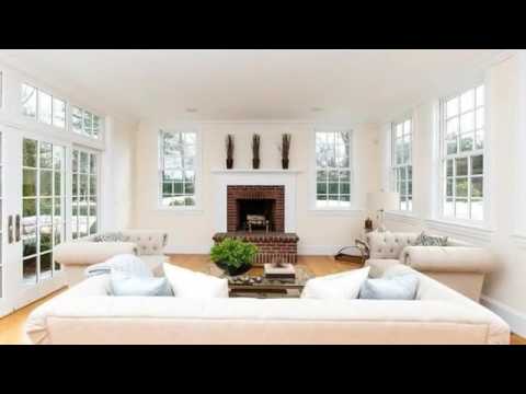 22 Greylock Rd, Wellesley, MA - Listed by Debi Benoit