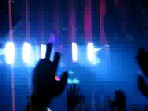 sunday groove met dj chuckie in pacha