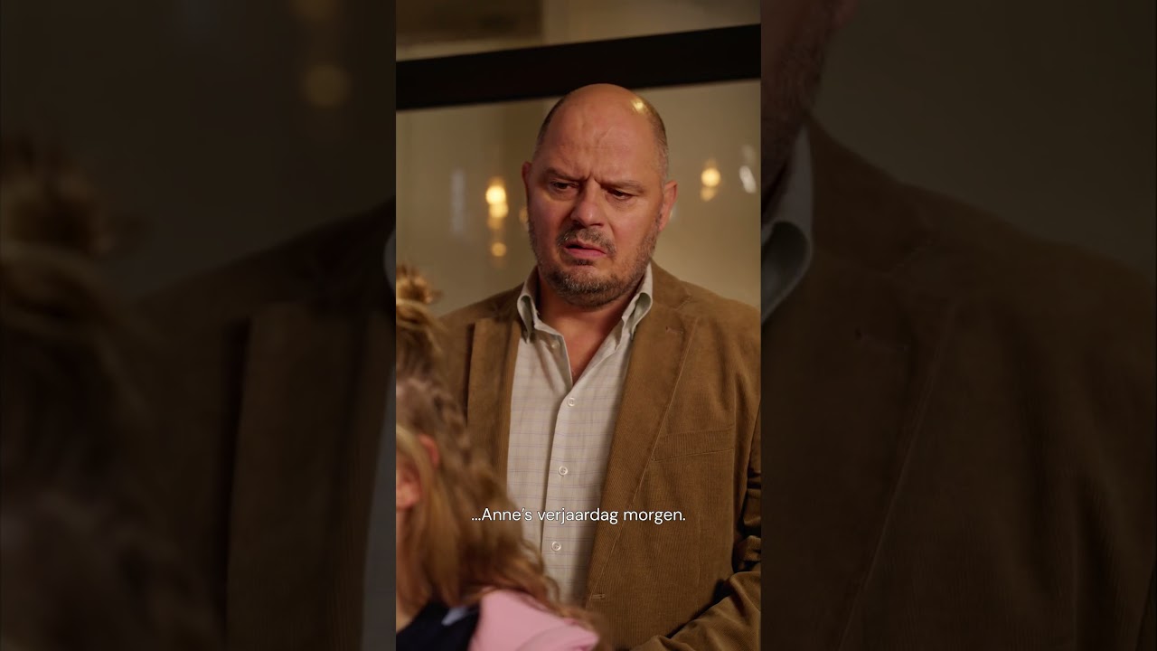 Zo doe je nooit meer een klusje! 🦥 Loes krijgt het altijd voor elkaar! 🤪  #klusjes #opruimen #smoes