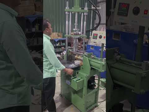 Plastic injection machines