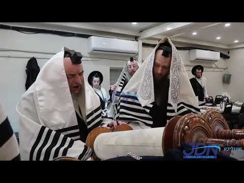 Lelover Rebbe benching gomel in Boro Park - Sivan 5783