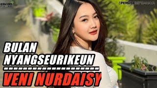 Download lagu BULAN NYEUNGSEURIKEUN - DARSO | 3PEMUDA BERBAHAYA FEAT VENI NURDAISY COVER VERSI KENYED FUN JAVA mp3