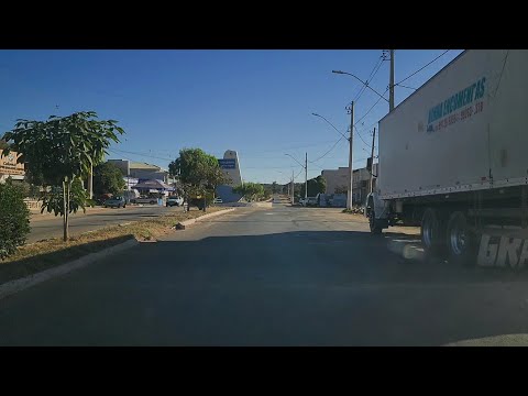 Saímos da Vila passamos no centro de Varzelândia MG 403