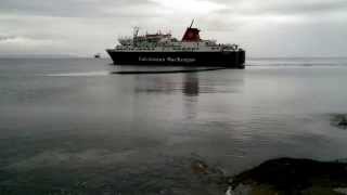 preview picture of video 'MV Caledonian Isles Leaving Brodick'