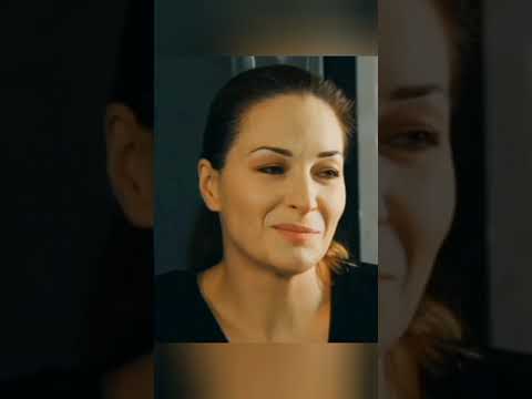 Если бы меня спросили, с вызовом, или слегка грубая: «вы когда-нибудь любили?» я бы вспомнила тебя.🖤