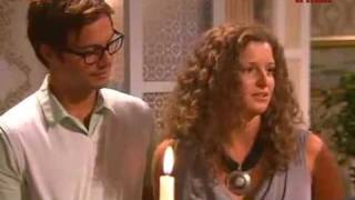 Download lagu Laços de Sangue - Alice é baleada.mp4 mp3