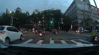 [閒聊] 實在不解新竹人車分流號誌為什麼這麼少