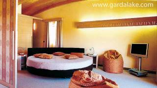 preview picture of video 'Color Hotel - Bardolino - Lago di Garda - Lago di Garda Lake Gardasee'