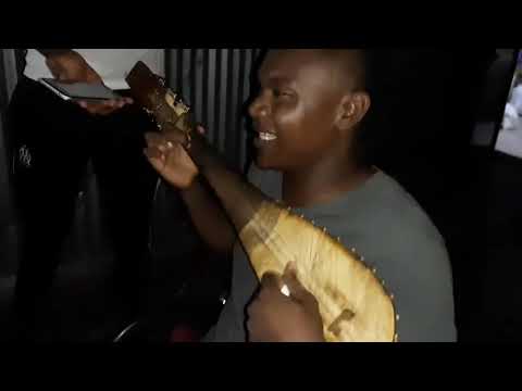 Soubi et Chagaga - Ngamou Rongowo Yezi Ya ngouvou