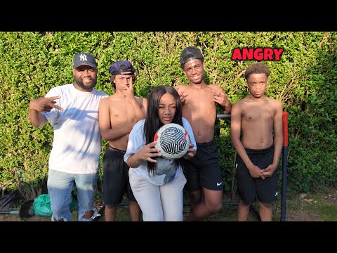 THE MOST CHAOTIC FAMILY FOOTBALL CHALLENGE WE’VE EVER DONE 😂
