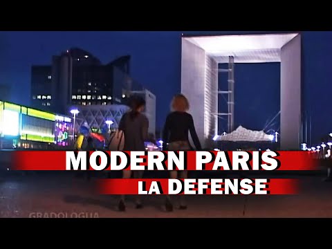 LA DEFENSE / PARIS / La Grande Arche de la Défense