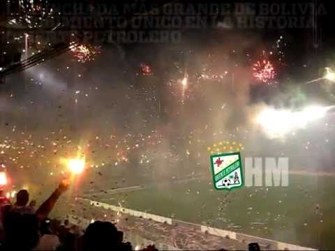 "Oriente Petrolero vs Guarani - El mejor recibimiento del futbol - Copa Sudamericana 2012" Barra: Los de Siempre • Club: Oriente Petrolero