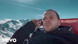 Musik-Video-Miniaturansicht zu Call My Phone Thinking I'm Doing Nothing Better Songtext von The Streets