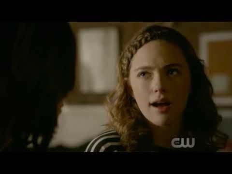The Originals 5x01-Hope and Hayley "He does love you"