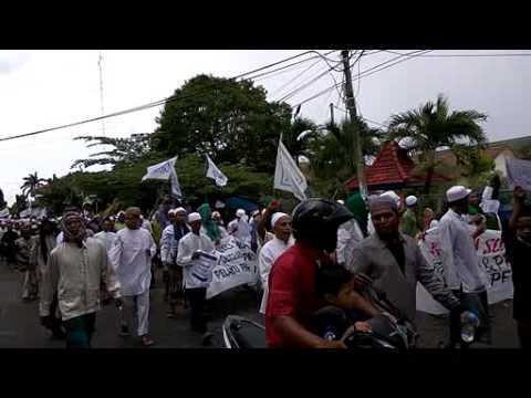 Ribuan umat Islam berkumpul dalam Aksi Bela Aqidah (ABA) 213 Sumenep.  Selasa21/03/2017