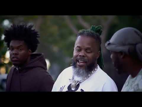 CHRIS LOCKETT  THE  JEWEL THIEF.