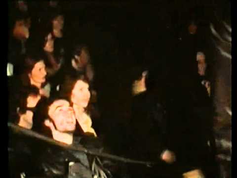 download lagu mp3 mp4 Les Frenchies, download lagu Les Frenchies gratis, unduh video klip Les Frenchies