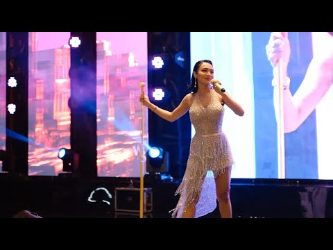 Universe Band feat. Wika Salim - Pamer Bojo