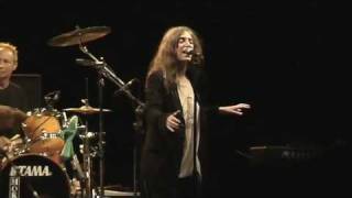 Patti Smith -Changing Of The Guards- Live 2007 Cagliari Anfiteatro Romano