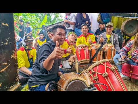 Setelan Abrag Guysss !!! Dipencugkeun Dulu - Seni Benjang Mekar Budaya