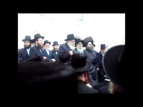 Satmer Rebbe R' Aיron in Meron (5774)