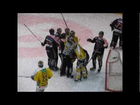 Kuumia tunteita JYP-Lukko -ottelussa 28.10.2004