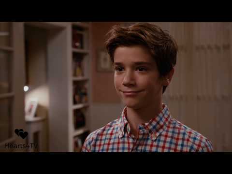 American Housewife: Oliver Otto's Moments