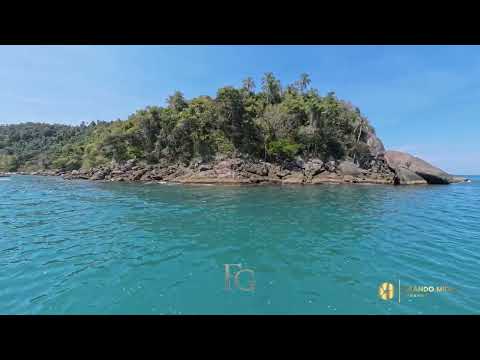 Capa do vídeo: Ubatuba — passeio de lancha