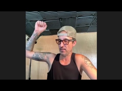 Sponge's Vinnie Dombroski Talks Crowdsourcing TV Footage, Opening For Fireworks, and More