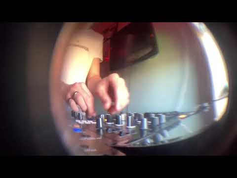 Residential grooves #002 (Ro-minimal mix)