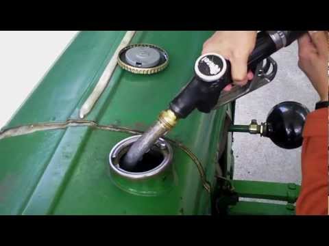 Pauline wird vollgetankt