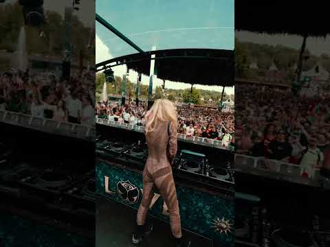 Kasia playing Tomorrowland Belgium at Crystal Garden #kasia #kasiamusic #tomorrowland #melodictechno