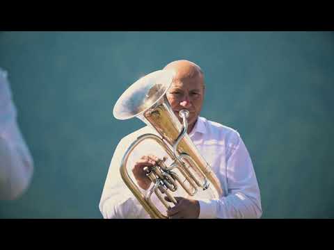 Isus Iubit   Fanfara Peretu Final 1