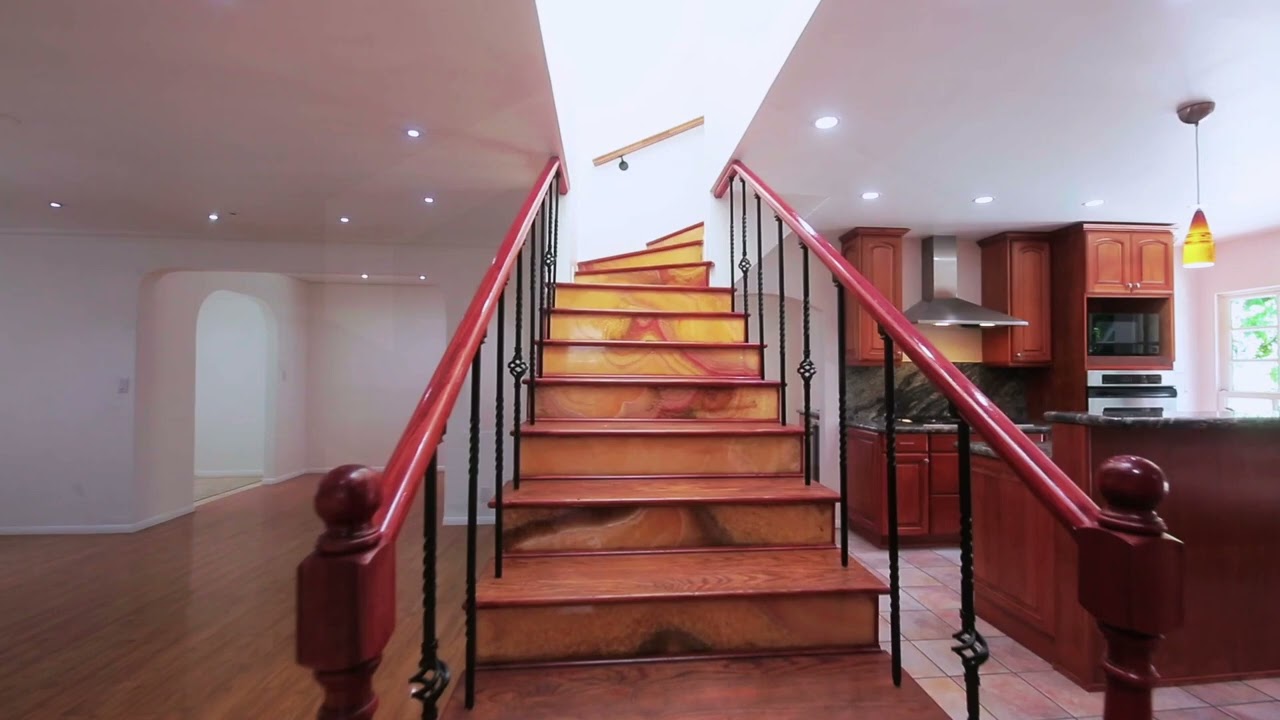 Video Tour Thumbnail