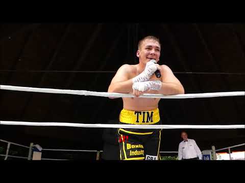 Essen Dubios-Box-Arena 50 und 71 Jahre Boxen * Eduard Müller Tim Vößing  Ali El Said  Patrick Korte