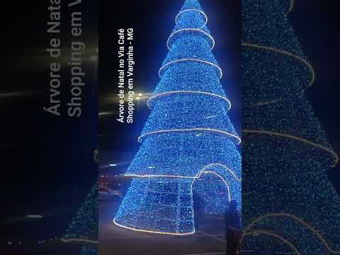 Árvore de Natal no Via Café Shopping em Varginha no SUL de Minas Gerais! Muito Atrativa!