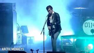 Arctic Monkeys | Knee Socks ( outro to My Propeller ) lollapalooza 2014